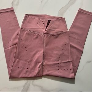 Laser cut leggings in pink